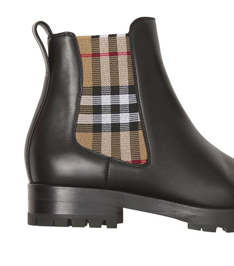 burberry classic chelsea boots|burberry scoot chelsea boots.